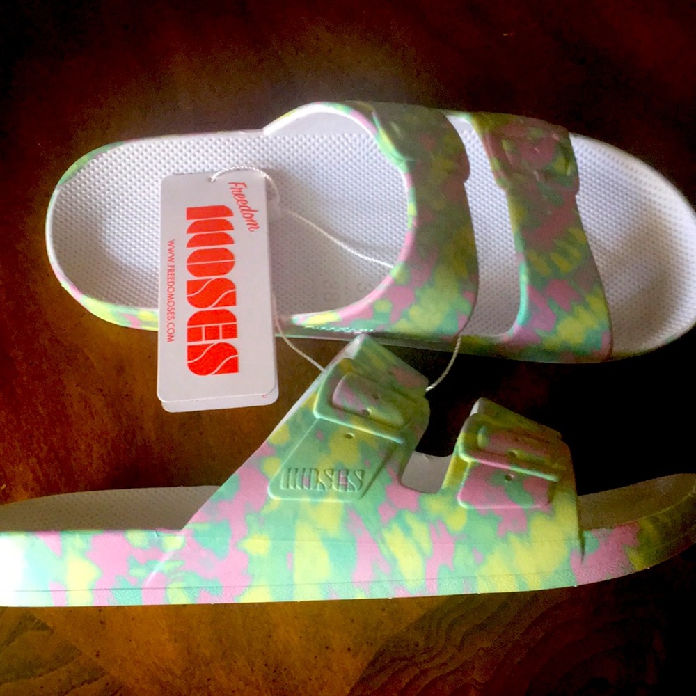 Freedom Moses size 37/38 the dye sandals.